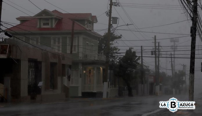 Más de 250.000 personas sin luz en Puerto Rico ante la llegada del huracán Fiona